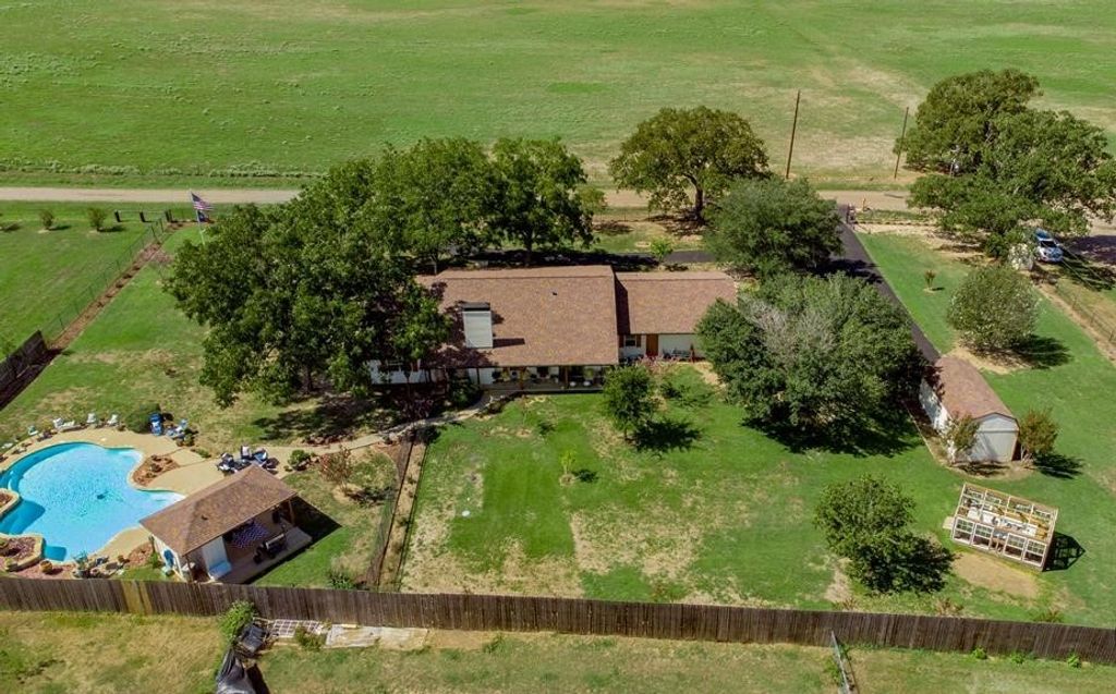 319 Vz County Road 2806, Mabank, TX 75147