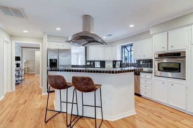 216 W 9th Street, Houston, TX 77007