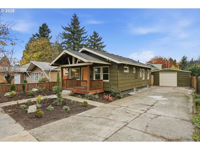 6150 Ne VERA St, Portland, OR 97213