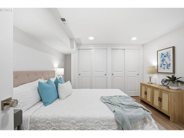 6150 Ne VERA St, Portland, OR 97213