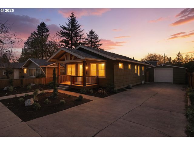 6150 Ne VERA St, Portland, OR 97213