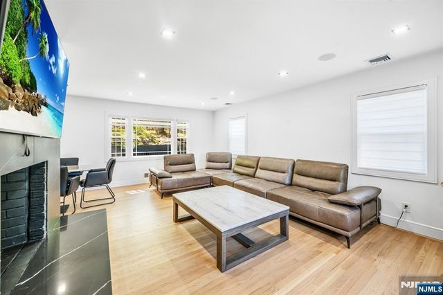 207 Degray Street, North Haledon, NJ 07508