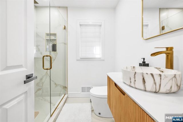 207 Degray Street, North Haledon, NJ 07508