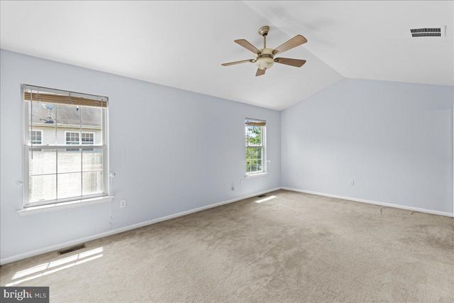 44 TATTERSALL DR, Burlington, NJ 08016