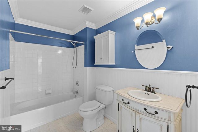 44 TATTERSALL DR, Burlington, NJ 08016