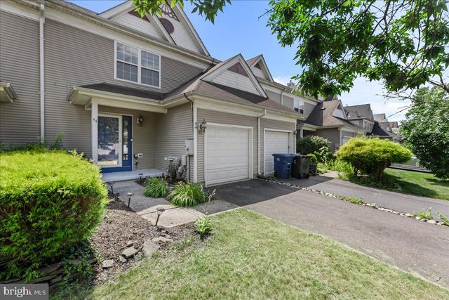 44 TATTERSALL DR, Burlington, NJ 08016