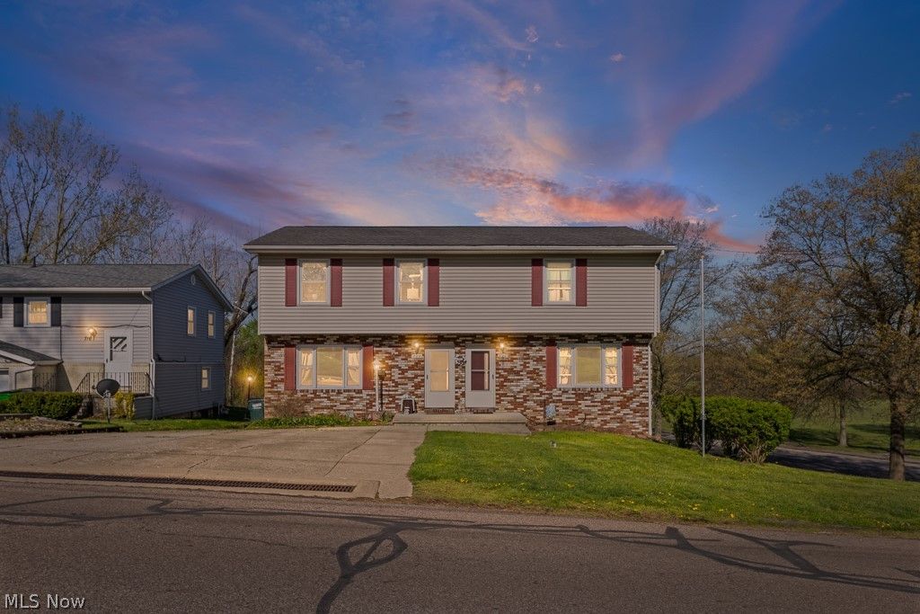 720-722 Newton Street, Barberton, OH 44203