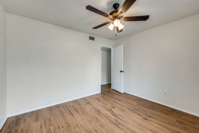 3501 Hickory Hill Drive, Arlington, TX 76014