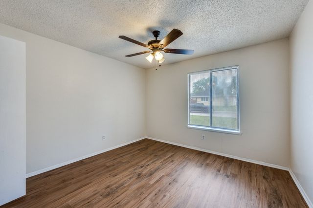 3501 Hickory Hill Drive, Arlington, TX 76014