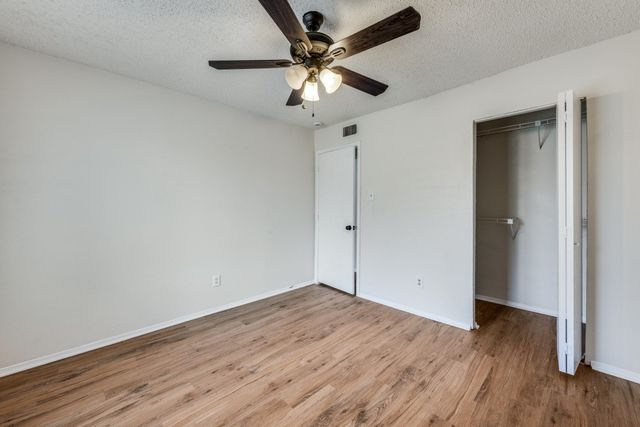 3501 Hickory Hill Drive, Arlington, TX 76014