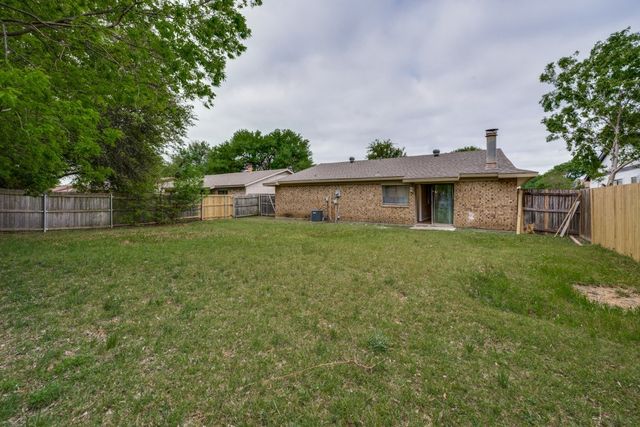 3501 Hickory Hill Drive, Arlington, TX 76014