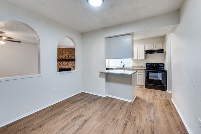 3501 Hickory Hill Drive, Arlington, TX 76014