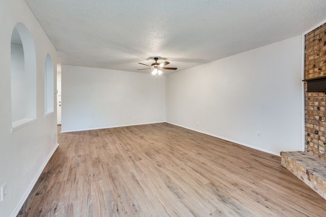 3501 Hickory Hill Drive, Arlington, TX 76014