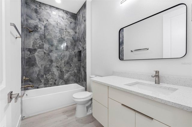 7015 N CENTRAL AVENUE Unit C, Tampa, FL 33604