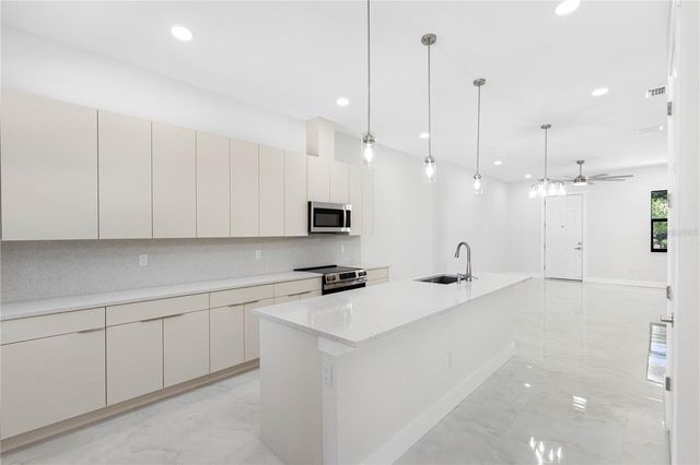 7015 N CENTRAL AVENUE Unit C, Tampa, FL 33604