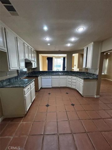 2230 Indigo Hills Drive 3, Corona, CA 92879