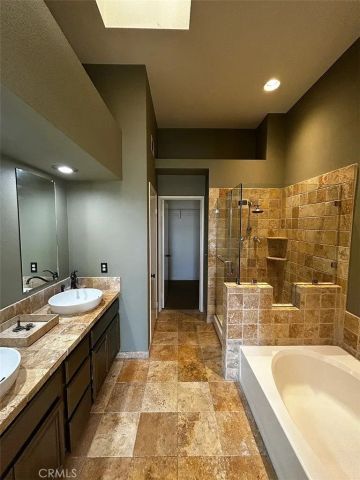 2230 Indigo Hills Drive 3, Corona, CA 92879