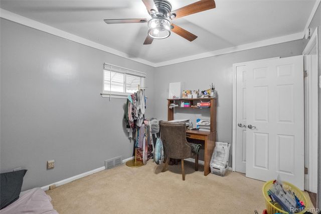 31344 Rosslyn Avenue, Garden City, MI 48135