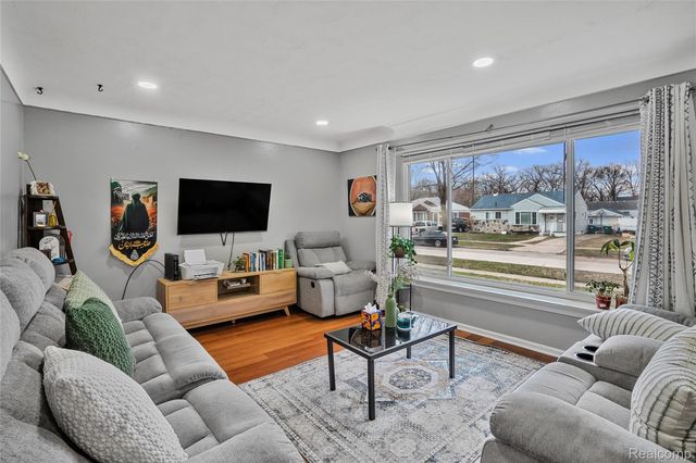 31344 Rosslyn Avenue, Garden City, MI 48135