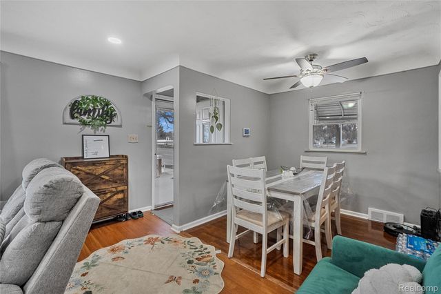 31344 Rosslyn Avenue, Garden City, MI 48135