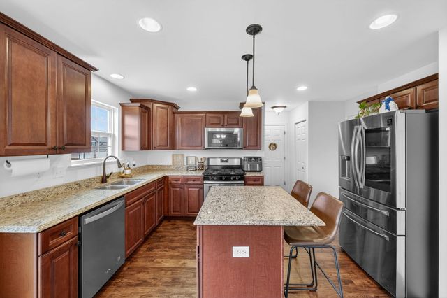 584 Marcello Drive, Hampshire, IL 60140