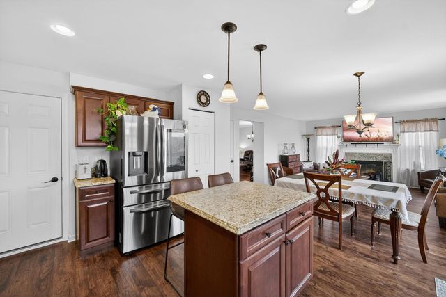 584 Marcello Drive, Hampshire, IL 60140