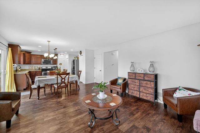 584 Marcello Drive, Hampshire, IL 60140