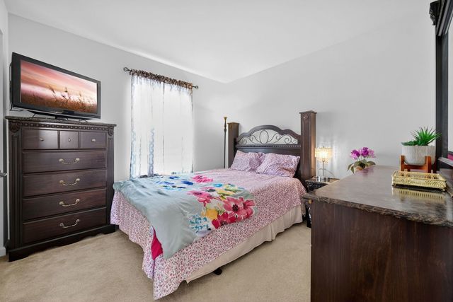 584 Marcello Drive, Hampshire, IL 60140