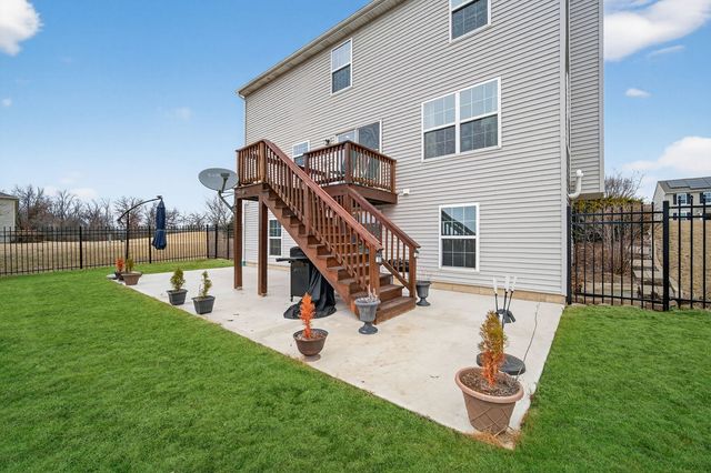 584 Marcello Drive, Hampshire, IL 60140