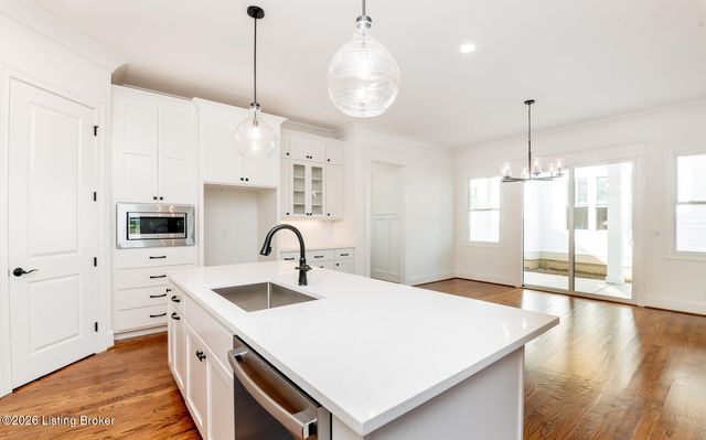 6119 Shooting Star Dr, Prospect, KY 40059