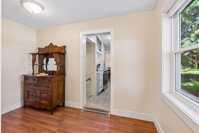 1589 Hollywood Court, Falcon Heights, MN 55108