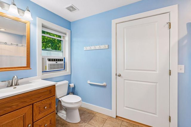 1589 Hollywood Court, Falcon Heights, MN 55108