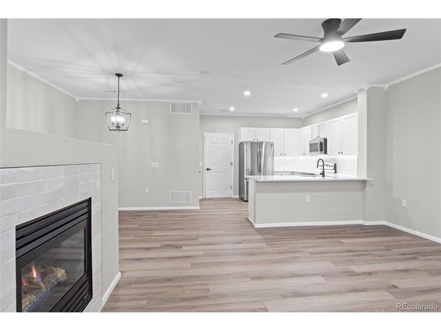 6754 S Winnipeg Cir 103, Aurora, CO 80016