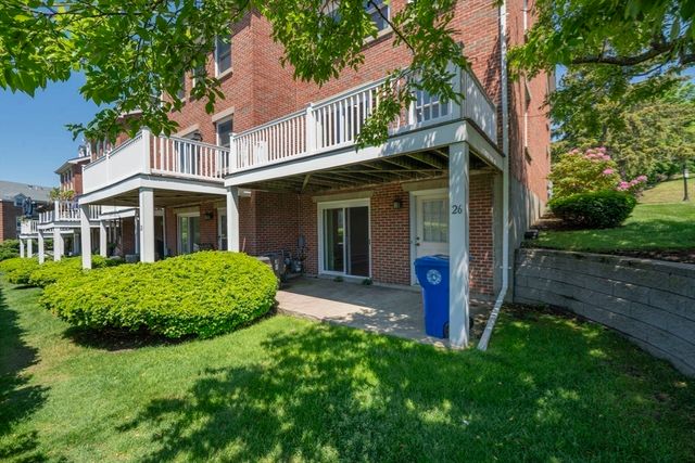 26 Breakwater Dr 26, Chelsea, MA 02150
