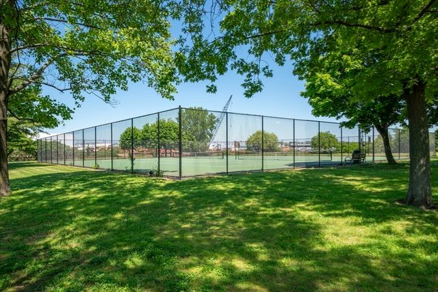 26 Breakwater Dr 26, Chelsea, MA 02150