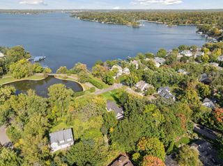 20355 Lakeview Avenue, Deephaven, MN 55331