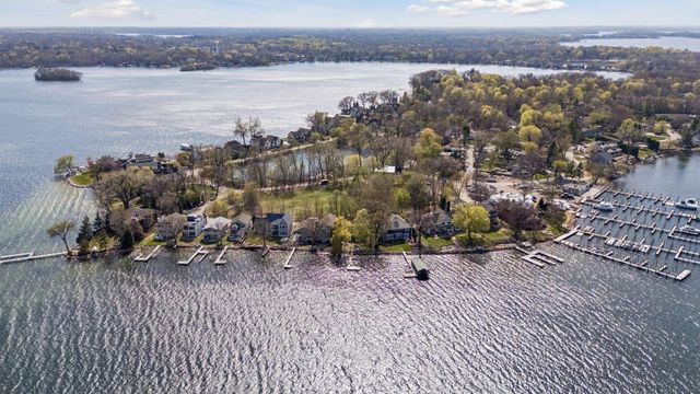 185 Lakeview Avenue, Excelsior, MN 55331