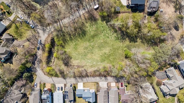 185 Lakeview Avenue, Excelsior, MN 55331