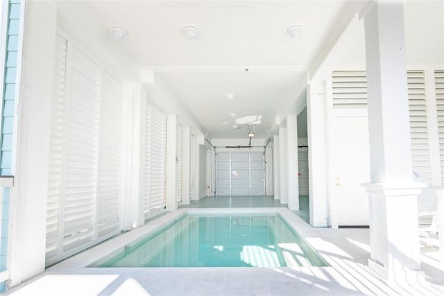 11610 Beachside, Galveston, TX 77554