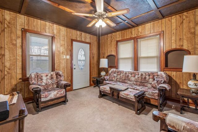 1300 Wolf Hollow Road, Imperial, MO 63052