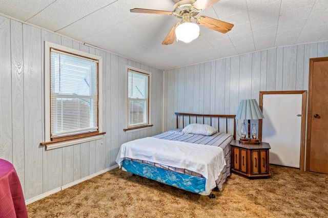 1300 Wolf Hollow Road, Imperial, MO 63052