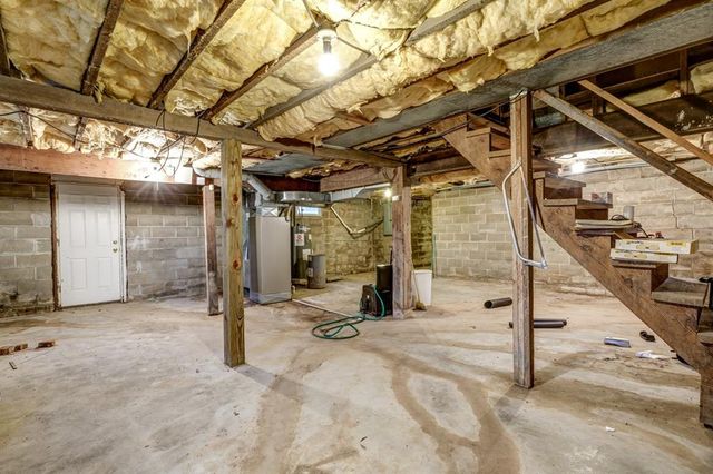 1300 Wolf Hollow Road, Imperial, MO 63052