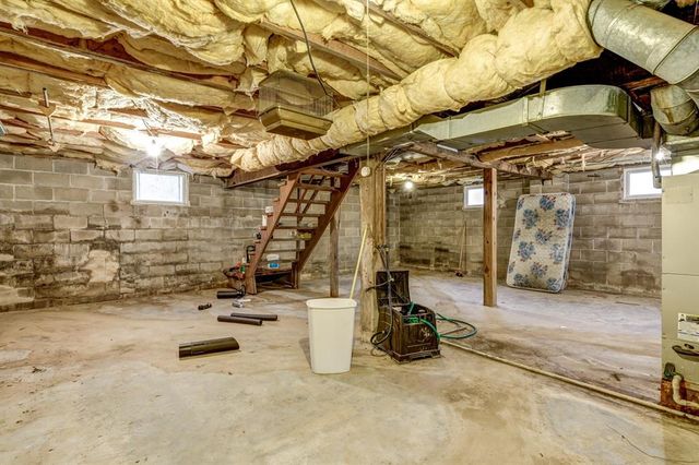 1300 Wolf Hollow Road, Imperial, MO 63052
