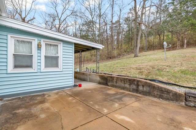 1300 Wolf Hollow Road, Imperial, MO 63052