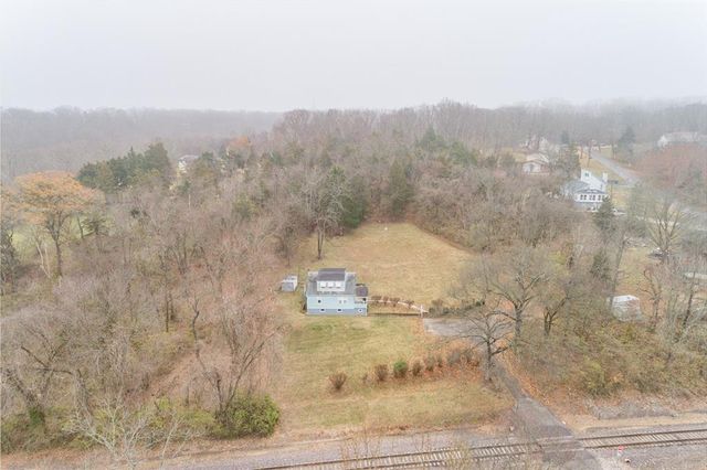 1300 Wolf Hollow Road, Imperial, MO 63052