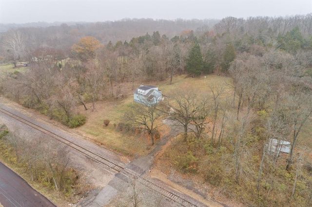 1300 Wolf Hollow Road, Imperial, MO 63052