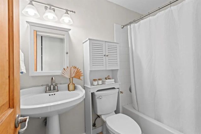 11819 Elkins, San Diego, CA 92126