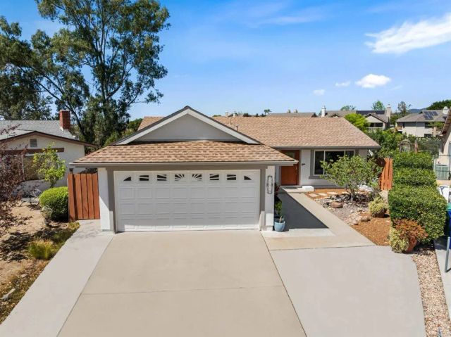 11819 Elkins, San Diego, CA 92126