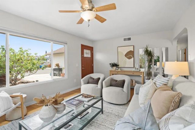 11819 Elkins, San Diego, CA 92126