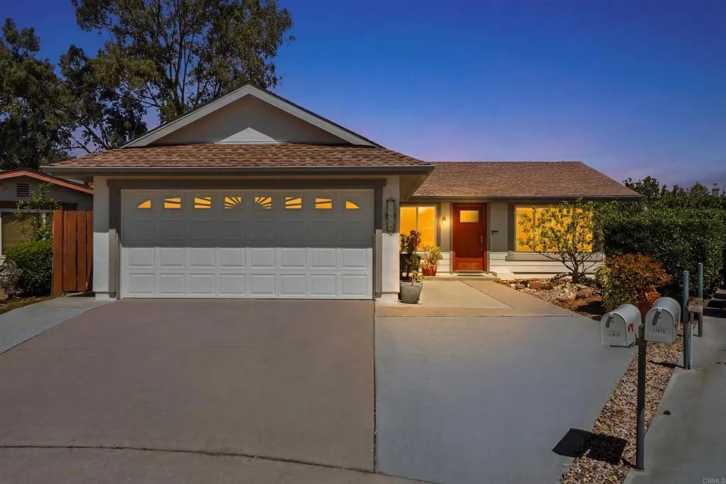 11819 Elkins, San Diego, CA 92126